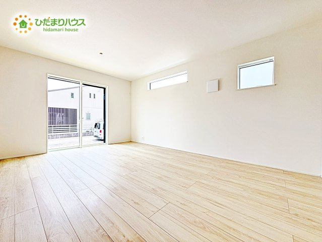 【居間・リビング】 | 神栖若松中央5丁目24-1期　新築戸建　2号棟 | 開放感あるLDKを確保！家族が集まるリビングはゆったり過ごしリフレッシュする場として居心地の良い空間にしたいですね。