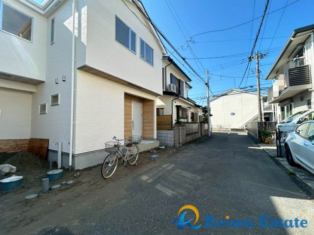 新築戸建　茅ヶ崎市東海岸北5丁目の前面道路含む現地写真