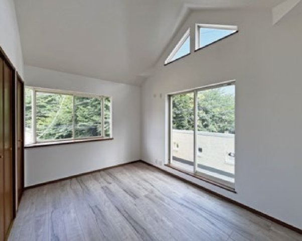 横浜市神奈川区松見町2丁目　中古戸建【仲介手数料無料】