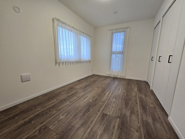 クレアランドマークの洋室