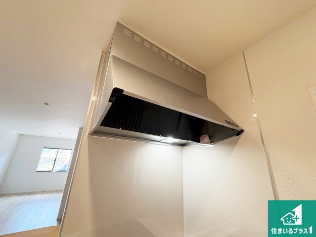 城陽市枇杷庄　第3期　新築一戸建ての設備|汚れにくいスロットフィルタでお手入れラクラク！ＬＥＤ照明付き！