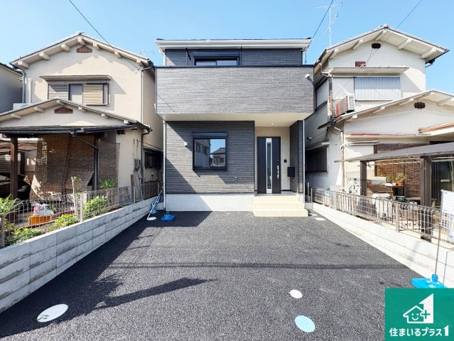 城陽市枇杷庄　第3期　新築一戸建ての外観|安心の10年保証！外観を美しく保ち、雨水で汚れを落とします！気になることがありましたら、お気軽にお問い合わせください！