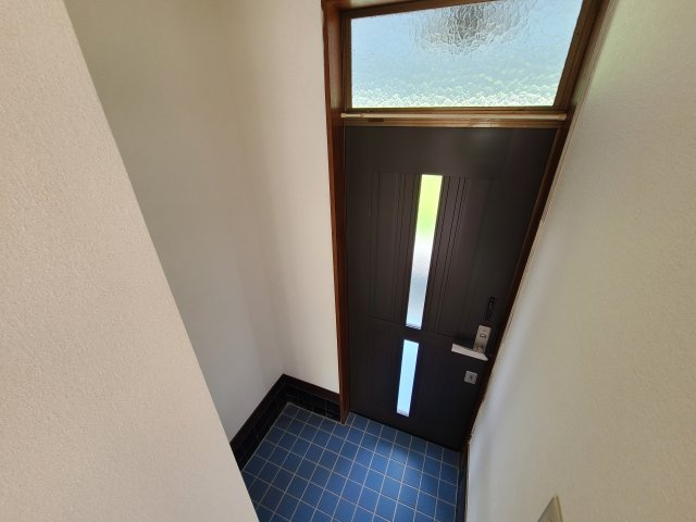 ブルーハイツの玄関