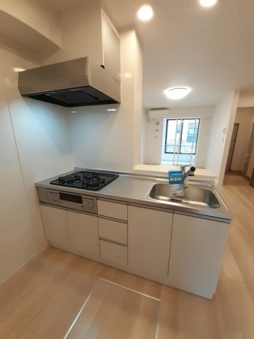 ｇｒａｃｅ　Ｆのキッチン|3口コンロ・グリル付のシステムキッチンです♪