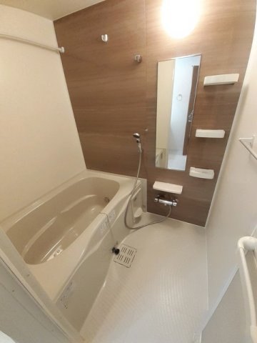 ｇｒａｃｅ　Ｆの浴室|追い焚き・浴室乾燥機付きのお風呂です♪