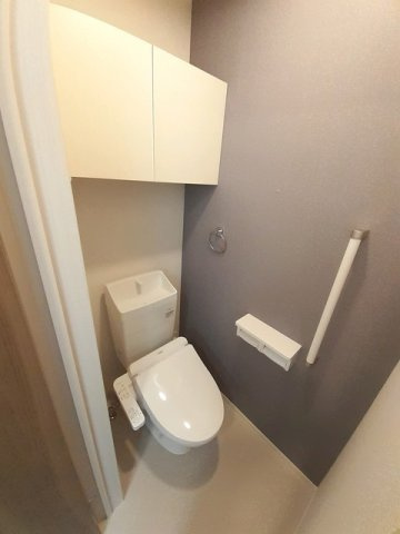 ｇｒａｃｅ　Ｆのトイレ|嬉しい温水洗浄便座付き♪