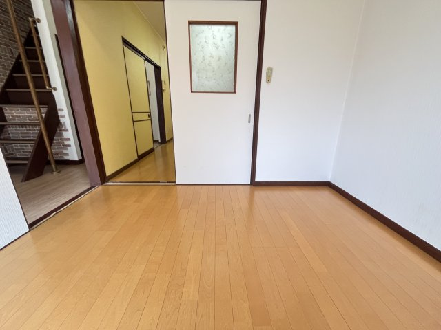 上原町貸家の子供部屋