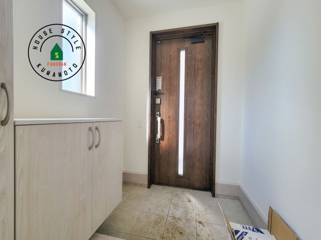 熊本市中央区出水8丁目第2-2棟（2号棟）　の防犯設備|二重ロックでしっかり防犯対策ができます。