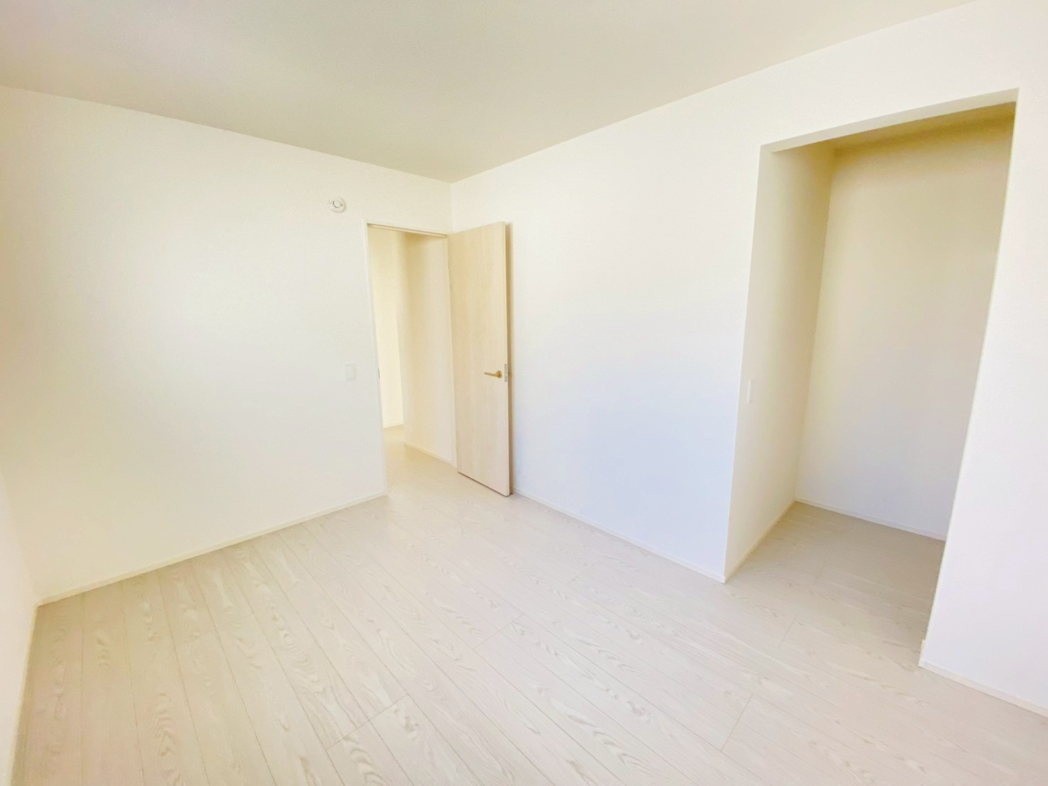 よかタウン／南区御幸西２丁目３期／１号棟の洋室