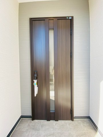 よかタウン／南区御幸西２丁目３期／１号棟の玄関