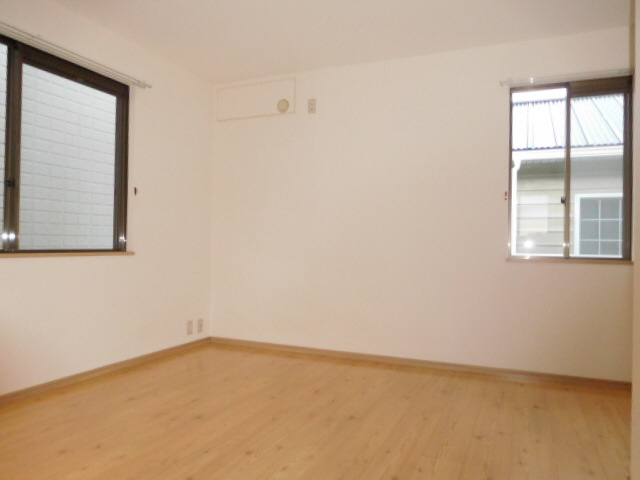 ロイヤルハイツⅡの子供部屋