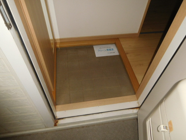 ロイヤルハイツⅡの玄関