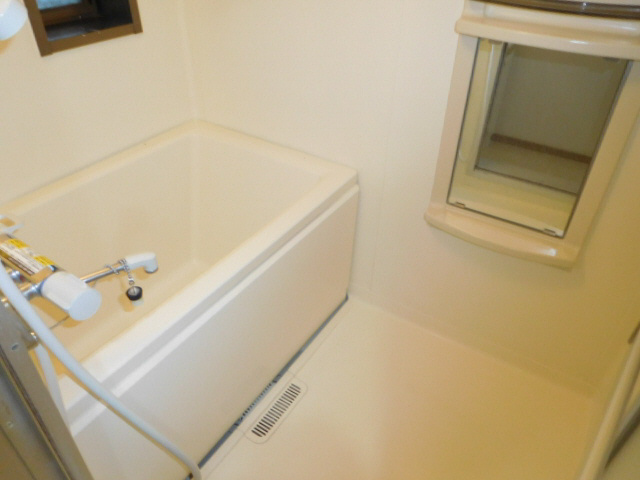 ロイヤルハイツⅡの浴室