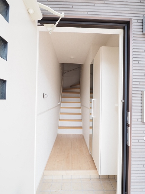 パラボリカⅡの玄関|玄関