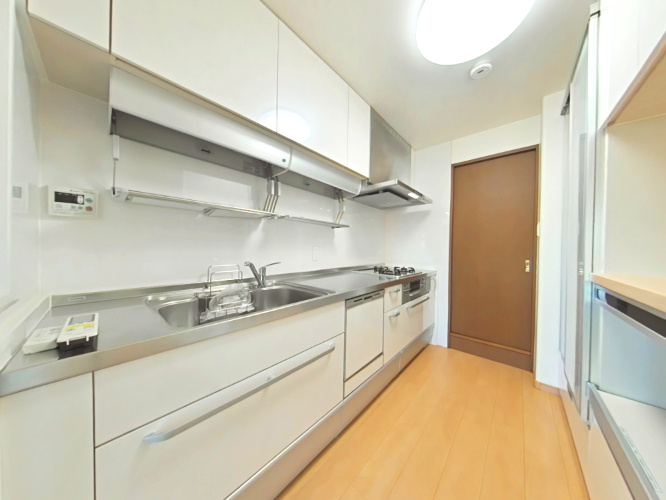 アルファステイツ大元のキッチン|・キッチン
食器洗い乾燥機付きです！