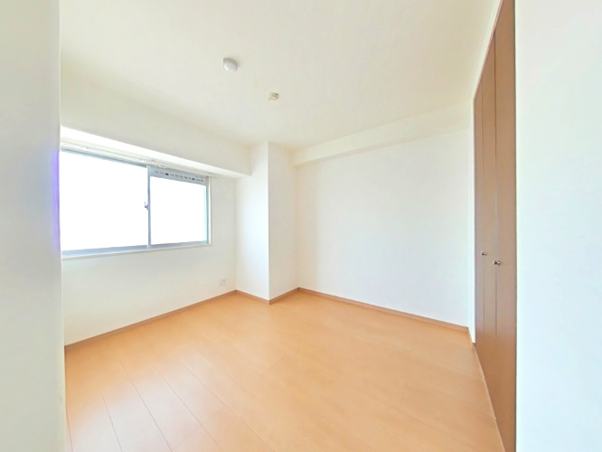 アルファステイツ大元の洋室|・洋室(1)
北側洋室になります。収納が付いているお部屋です！