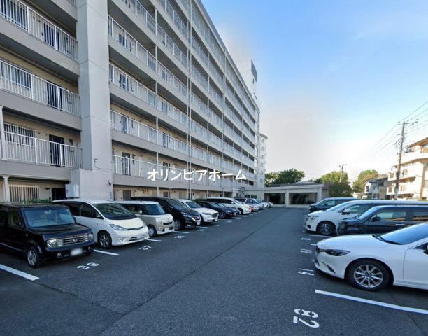 日商岩井新小岩マンション　2階の駐車場