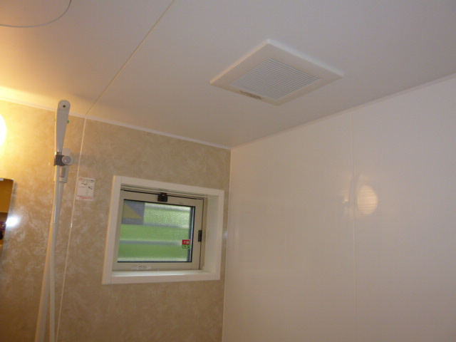 フォーリーフの浴室|浴室窓