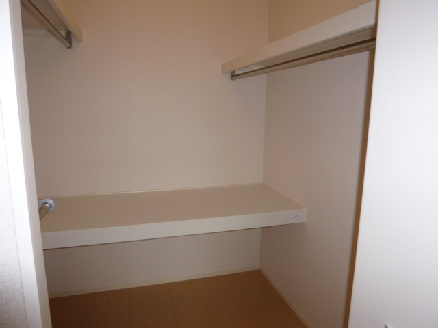 フォーリーフの収納|ウォークインクローゼット