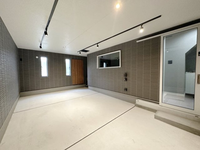 【駐車場】 | ミッレミリア | ガレージ