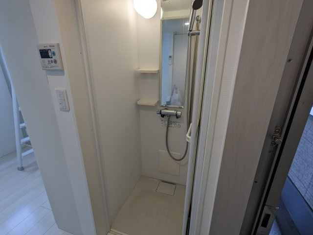 マルズモリシタのシャワールーム