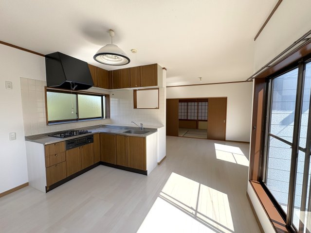 木崎戸建貸家の居間・リビング