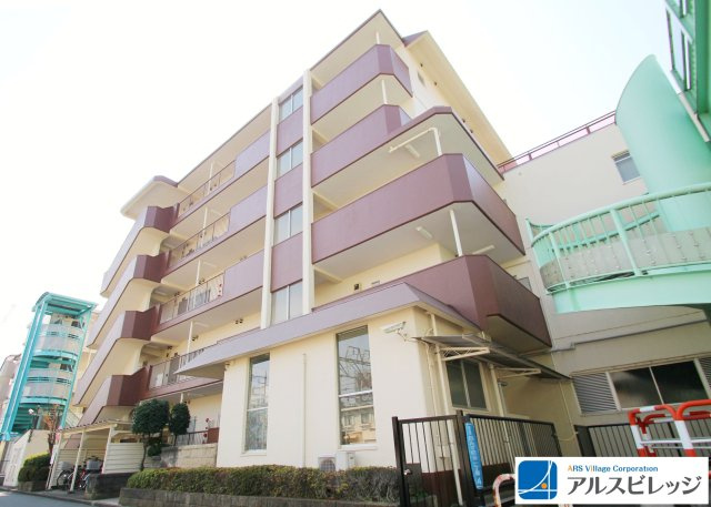 第2みずほ台マンションの外観