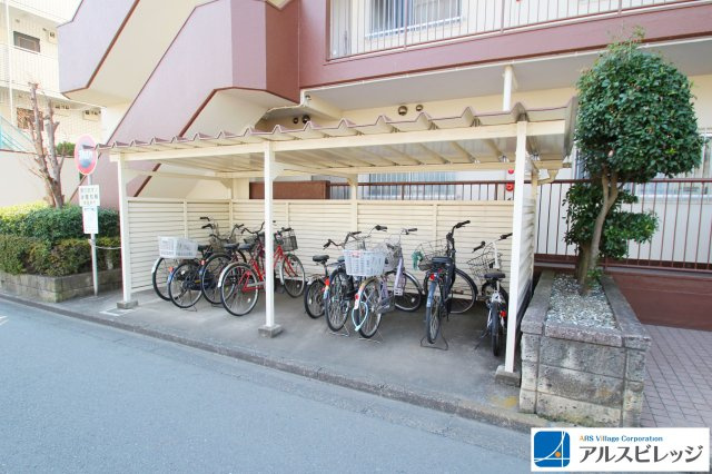第2みずほ台マンションの駐輪場