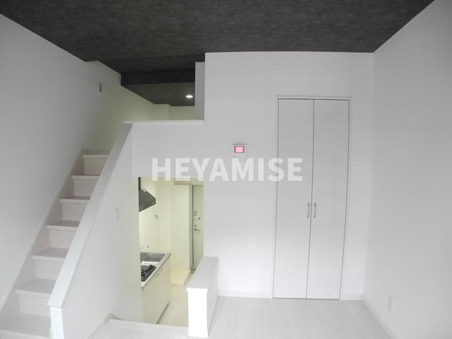 modern palazzo長崎大学前の内装