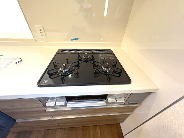 【キッチン】 | 福岡市南区屋形原4丁目　1号棟（全2棟）【仲介手数料無料・0円】 | 現地写真。