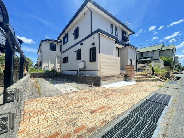 ゆりのき台1丁目　戸建ての駐車場|■駐車スペース縦列2台（車種によります）