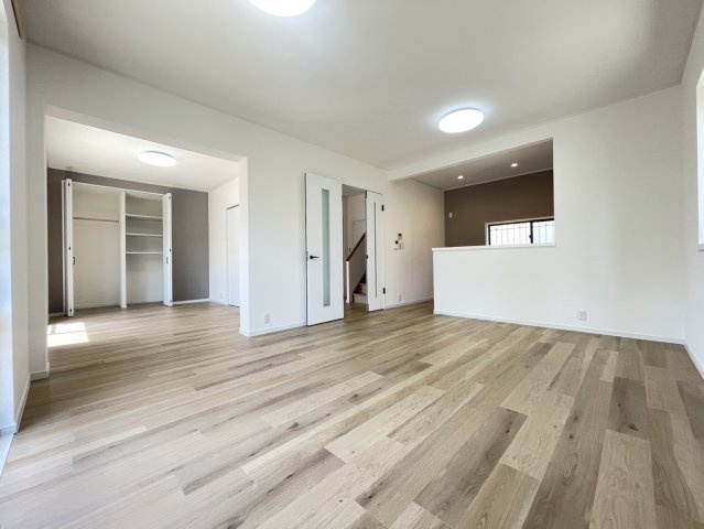 ゆりのき台1丁目　戸建ての居間・リビング