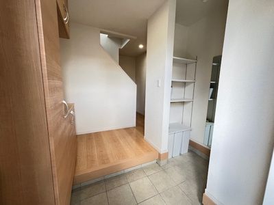 【玄関】 | 中井五丁目9番28-3号（A-24）