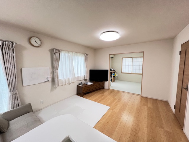 【居間・リビング】 | 中井五丁目9番28-3号（A-24）