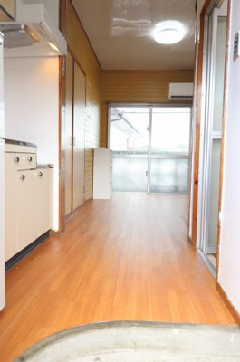 【玄関】 | 西原町森川　売アパート | 205