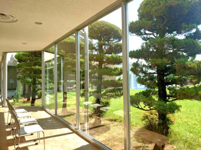 【エントランス】 | 春日居ライフピアマンション | ゆったりした空間のロビーです。