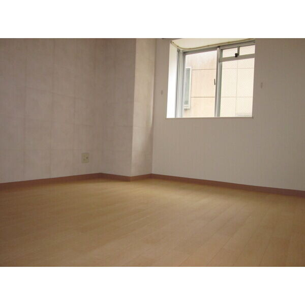 ブルージュ摂津の居間・リビング