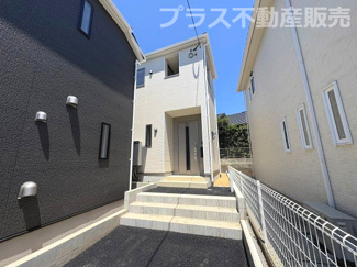 【外観】 | 現地写真。同じ物件を見るなら、プラス不動産販売にお任せ下さい。