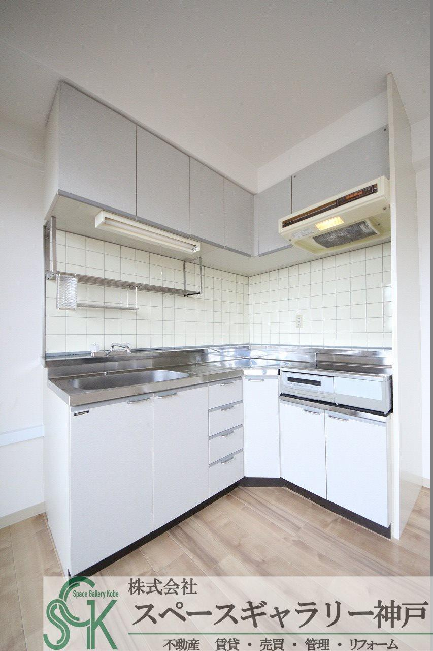 ウィンズ弐番館のキッチン|※お部屋により仕様が異なる場合がございます※