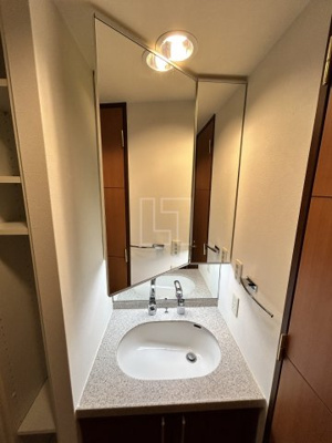 【独立洗面台】 | マスターズレジデンス道頓堀II | マスターズレジデンス道頓堀II　独立洗面化粧台