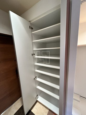 【収納】 | マスターズレジデンス道頓堀II | マスターズレジデンス道頓堀II　下駄箱