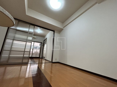 【居間・リビング】 | マスターズレジデンス道頓堀II | マスターズレジデンス道頓堀II　リビング・ダイニングスペース