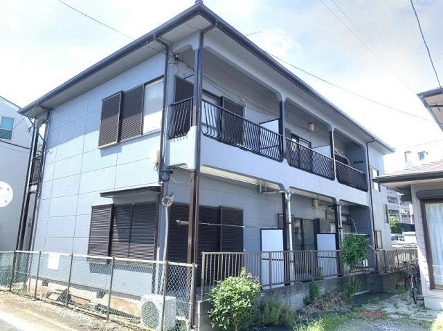 府中市小柳町２丁目のアパートの外観