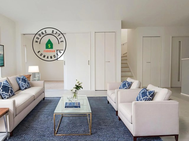 熊本市北区室園町第1-5棟（4号棟）　の居間・リビング|キッチンからリビングをしっかり確認できます。家族の笑顔があふれる空間になりそうですね。※家具はCGを合成したものです。