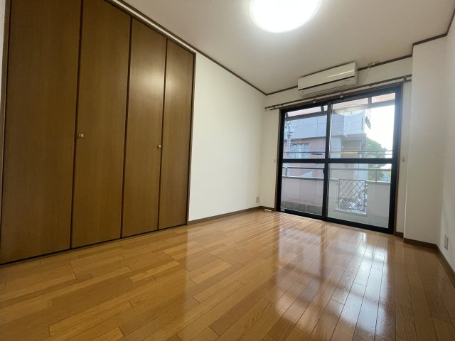 此花区中古戸建の洋室