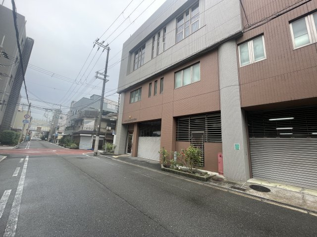此花区中古戸建の前面道路含む現地写真