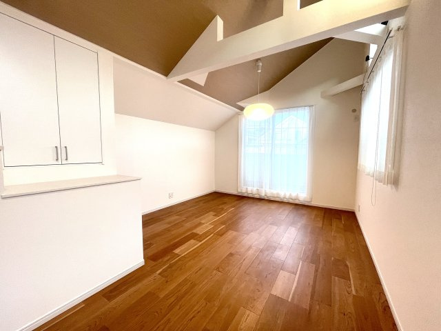 杉並区桃井2丁目　新規リフォーム済　2015年築　中古戸建の居間・リビング