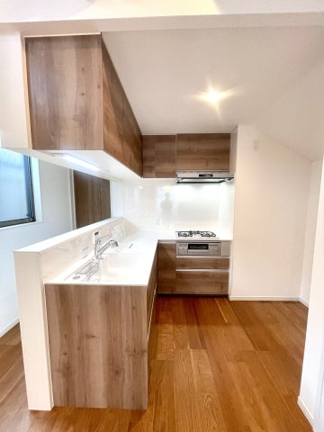 杉並区桃井2丁目　新規リフォーム済　2015年築　中古戸建のキッチン