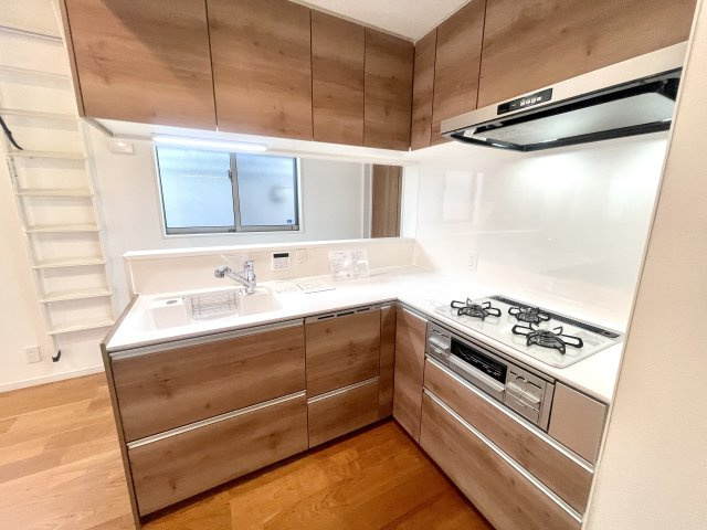 杉並区桃井2丁目　新規リフォーム済　2015年築　中古戸建のキッチン