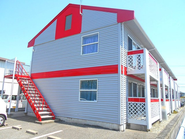 レオパレス白浜第２の外観